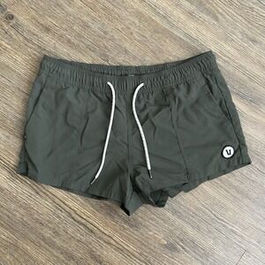 Vuori Lined Olive Patch Lined Shorts VW369